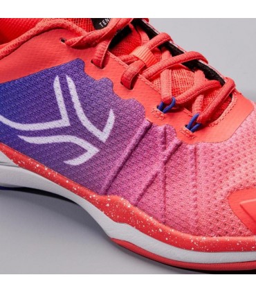 خرید اینترنتی جدیدترین کفش های تنیس دخترانه و زنانه.کفش تنیس برند دکتلون با تضمین اورجینال