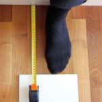 اندازه گیری پا برای سایزبندی کفش